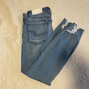 NWT American Eagle Outfitters Ripped Blue Skinny Jeans Jeggings